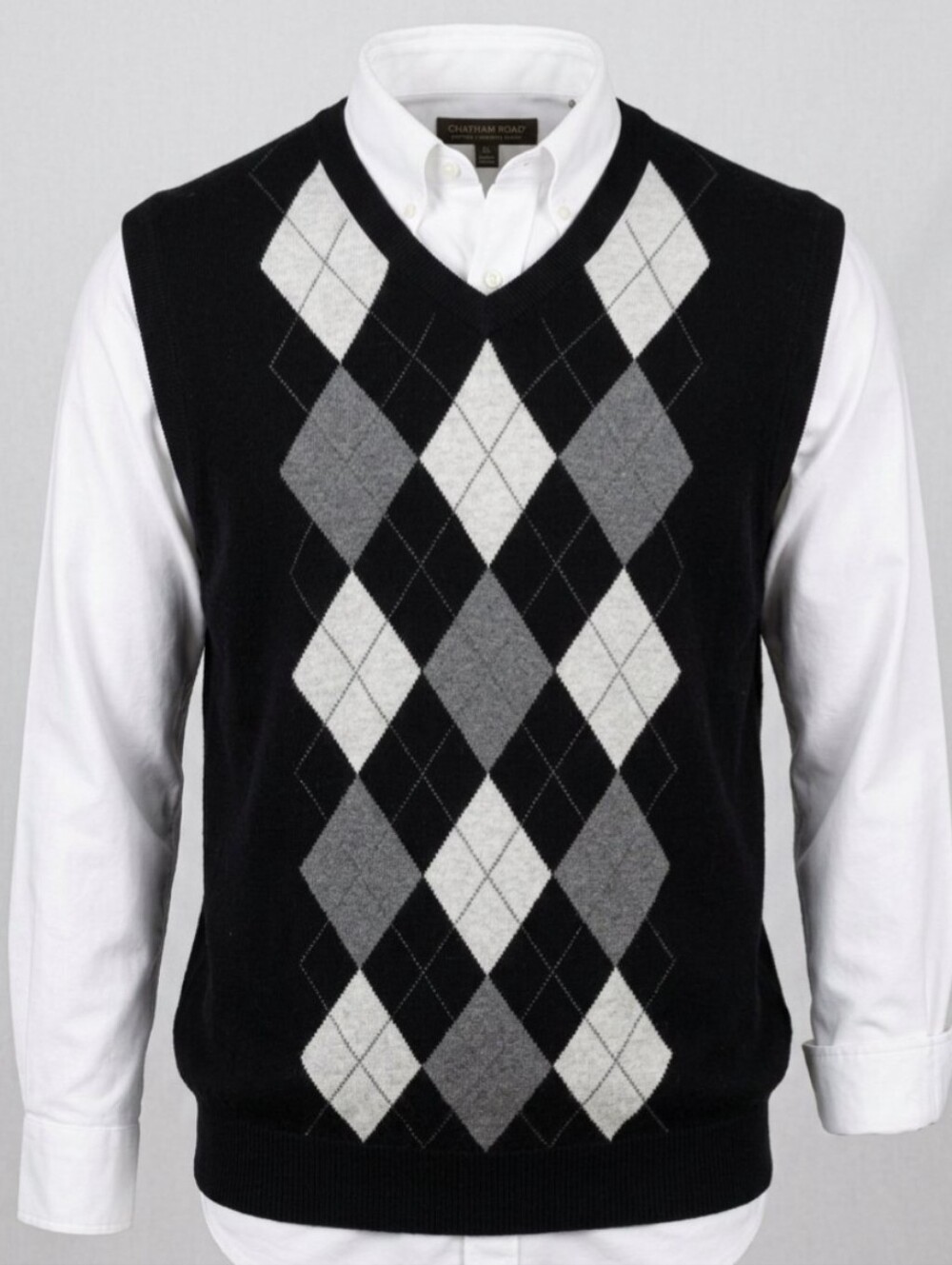 Chatham Road Cashmere Blend Classic Black Argyle V-Neck Sweater Vest - Men